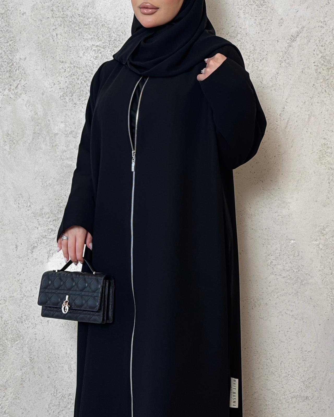 عبايــة